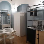 Citywise Roberto - Independent Near Vecchia Bari